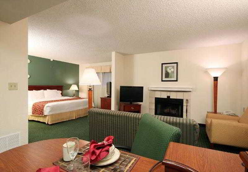 Sonesta Es Suites South Brunswick - Princeton Monmouth Junction Exterior foto